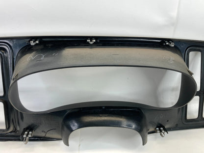 03-06 TAHOE YUKON SILVERADO DASH INSTRUMENT RADIO CLUSTER TRIM BEZEL 15178708
