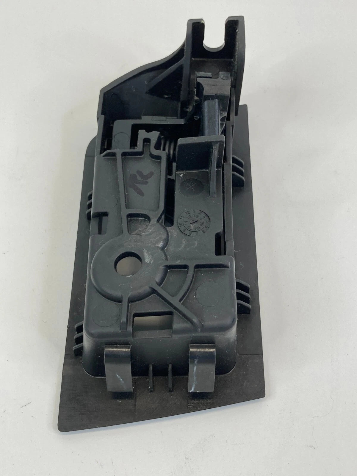 2008-2012 FORD ESCAPE REAR LEFT BACK SIDE INNER DOOR HANDLE 8L84-78266B35-A OEM