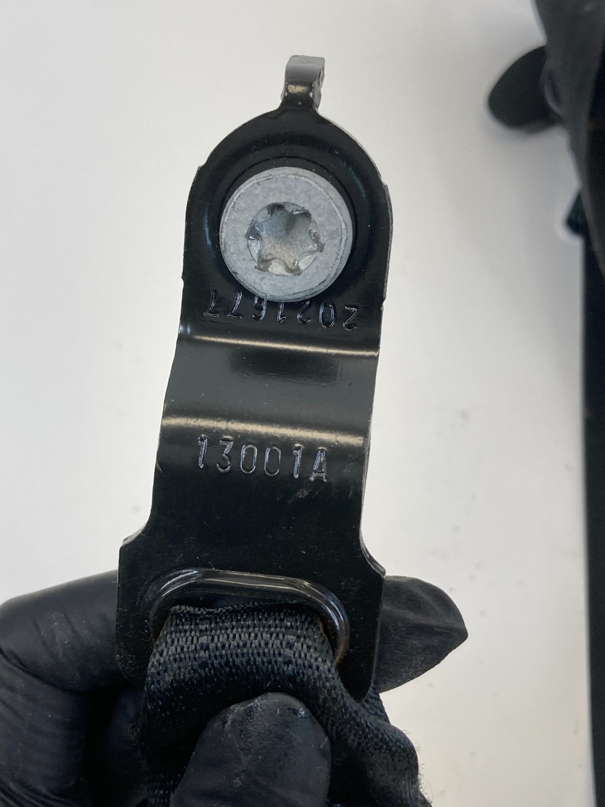 2011-2013 Dodge Durango Front Right Passenger Side Seat Belt Retractor Assy OEM