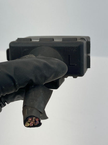 1997 97 Toyota 4Runner 3.4L A/T Diagnosis Relay Plug Connector Unit OEM