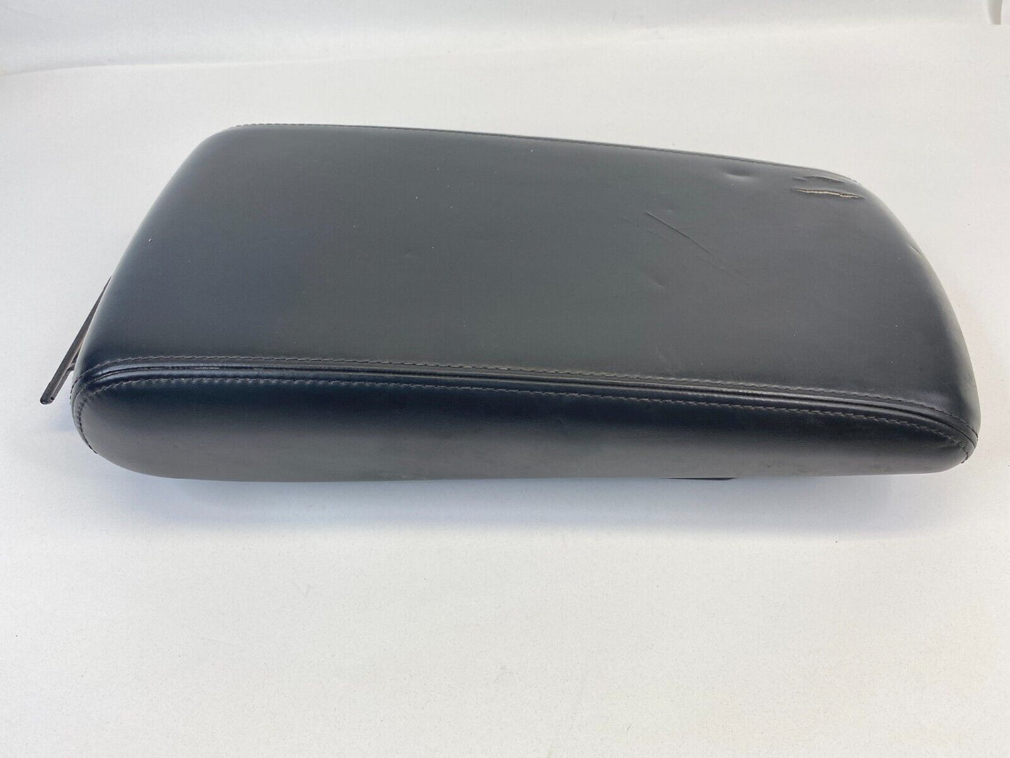 2008-2010 Dodge Charger Center Console Lid Armrest Arm Rest Storage Compartment