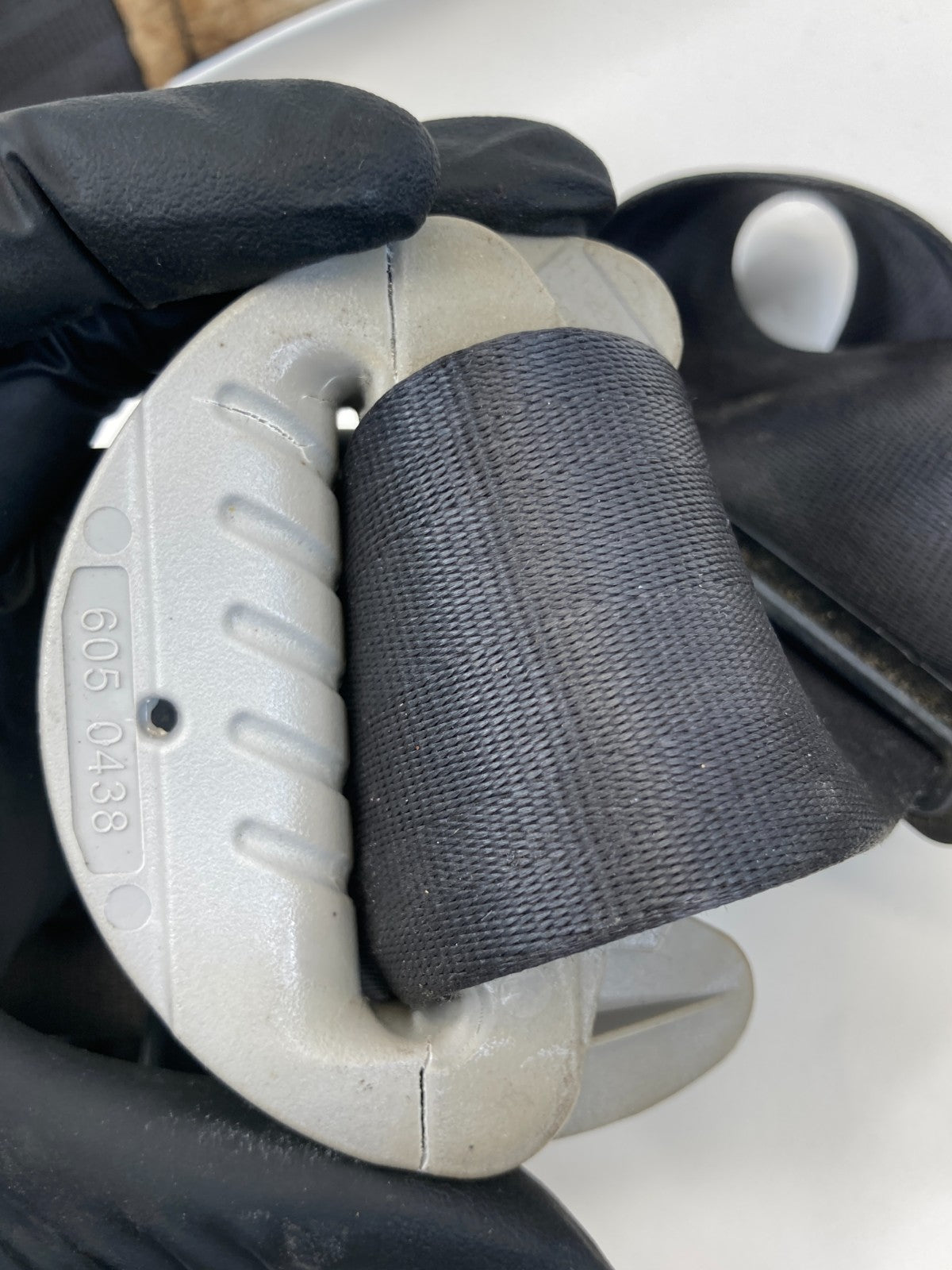 2007-2011 Hyundai Accent Front Right Side Seat Belt Retractor 88880-1E530 OEM