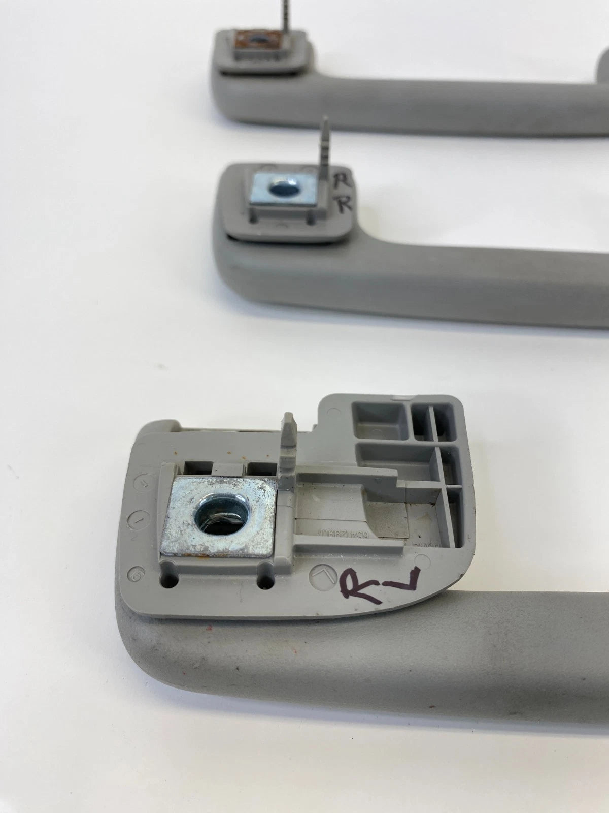 2010-2017 CHEVROLET EQUINOX LH RH INTERIOR ROOF GRAB HANDLES SET OF 3 GRAY OEM