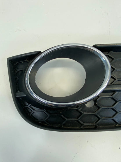 08-12 AUDI A5 QUATTRO FRONT RIGHT SIDE FOG LIGHT LAMP GRILLE COVER 8T0807682 OEM