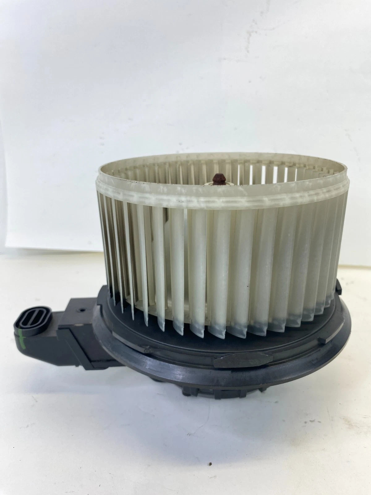 2012-2019 FORD TAURUS AC A/C HEATER FAN BLOWER MOTOR HVAC 8A8H-19846-AC OEM