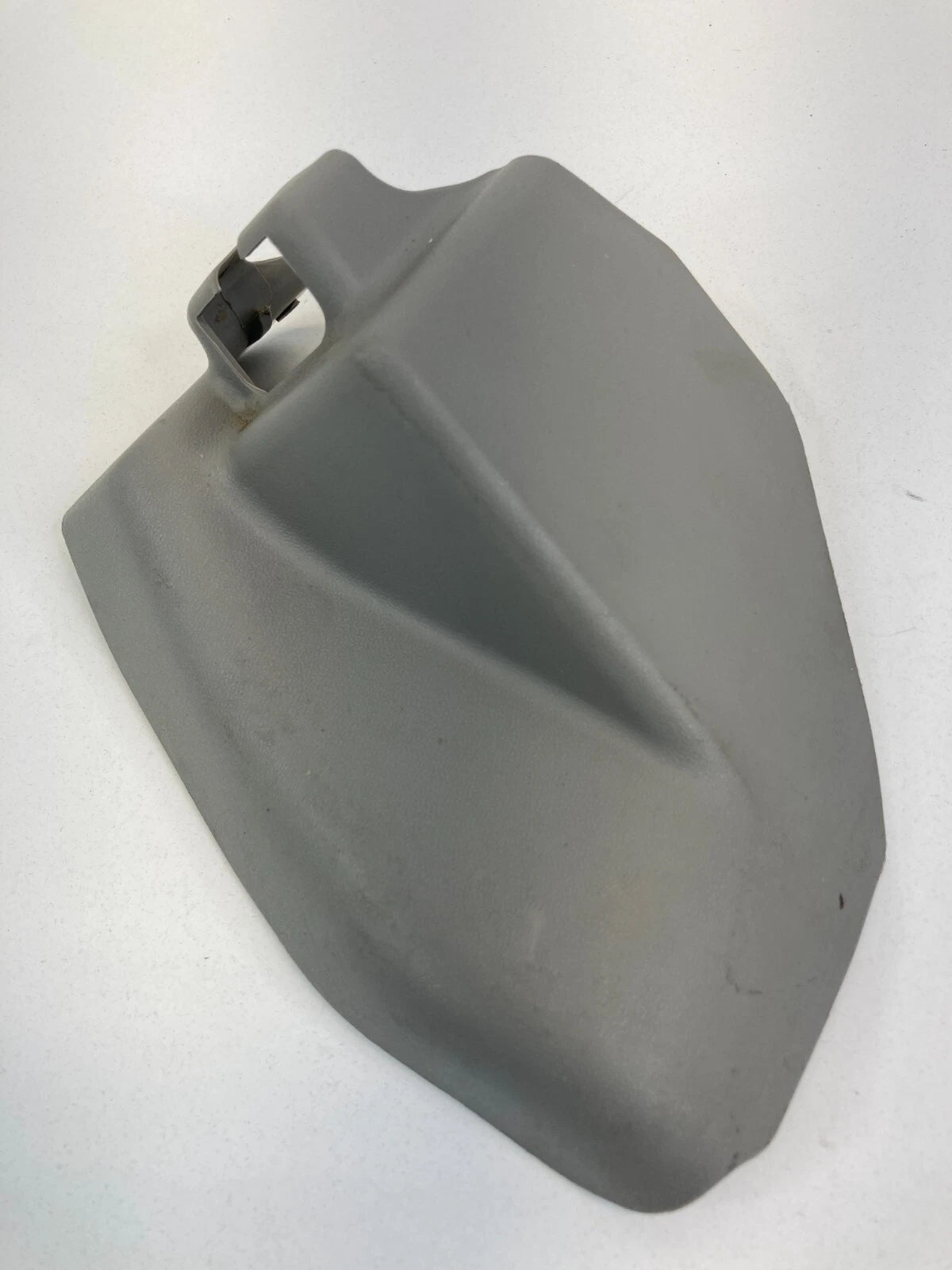 09-13 SUBARU FORESTER RIGHT INNER SEAT TRACK END COVER TRIM CAP 664115SC000 OEM