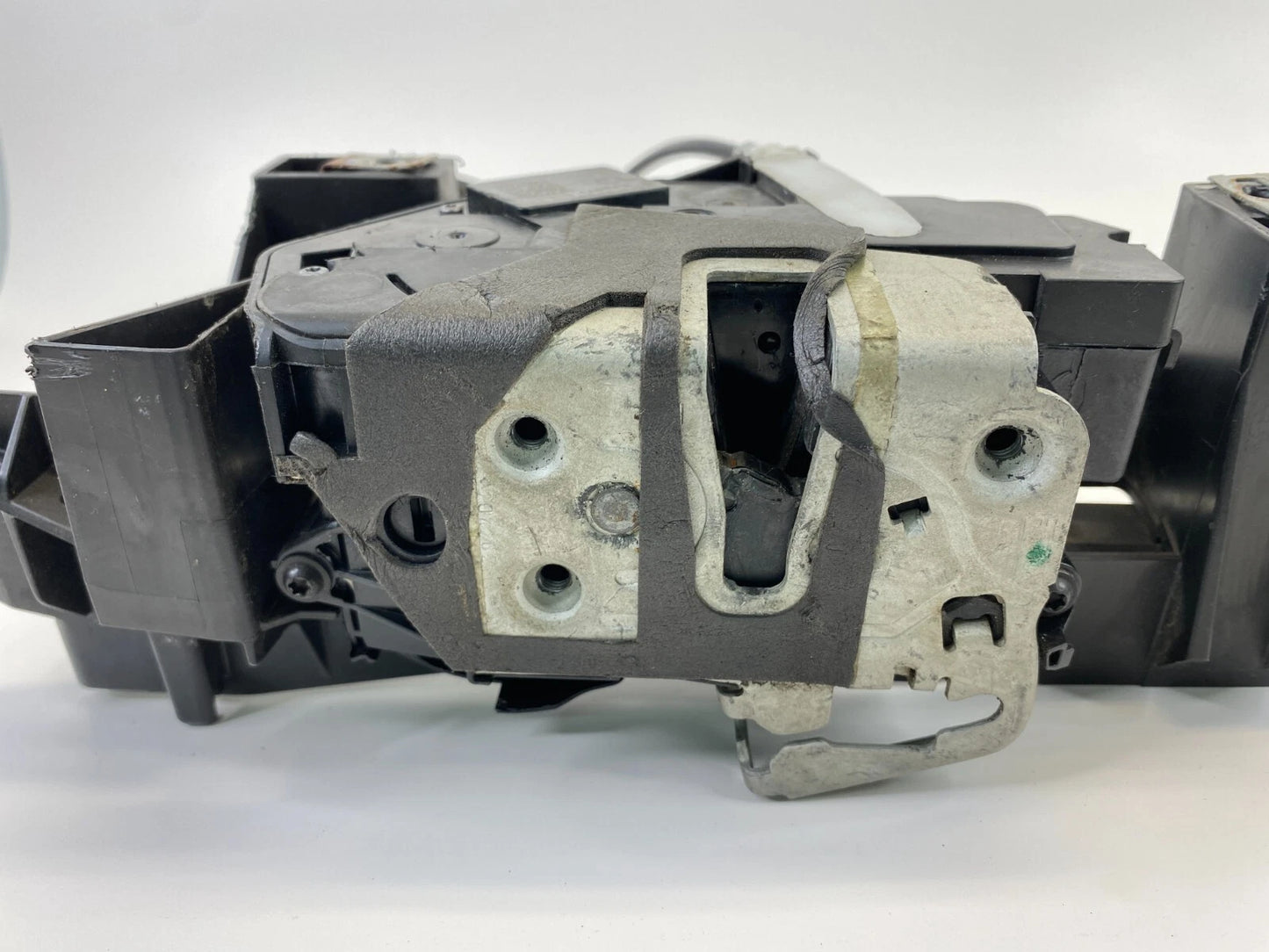 2013-2020 FORD FUSION FRONT LEFT DOOR LOCK LATCH ACTUATOR AE8A-5421813-CH OEM