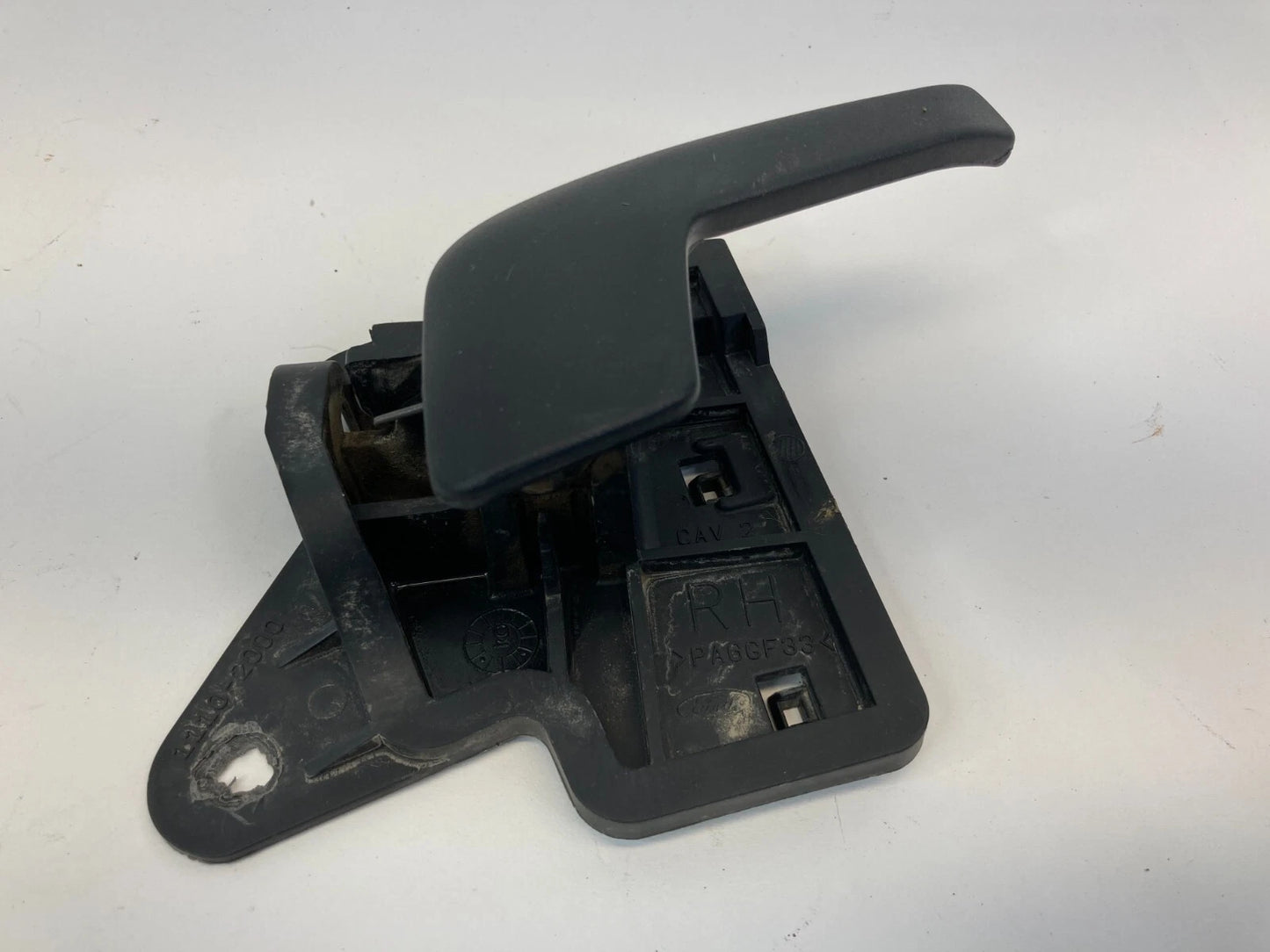 2003 2004 2005 2006 2007 FORD TAURUS REAR RIGHT SIDE INTERIOR DOOR HANDLE RR RH