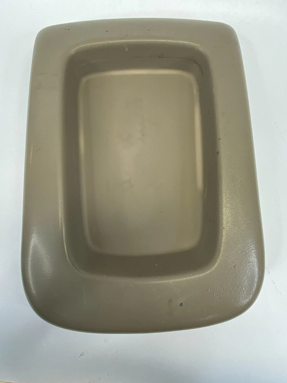 2003-2006 CHEVROLET TAHOE CENTER CONSOLE ARMREST LID COMPARTMENT OEM