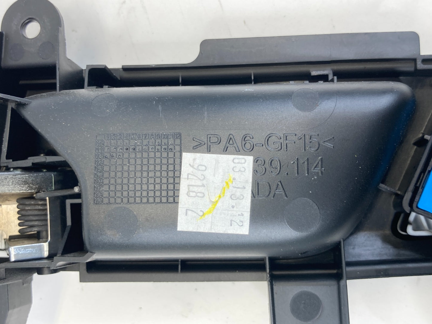 2012-2015 Volkswagen Passat Rear Back Right Side Interior Inner Door Handle OEM