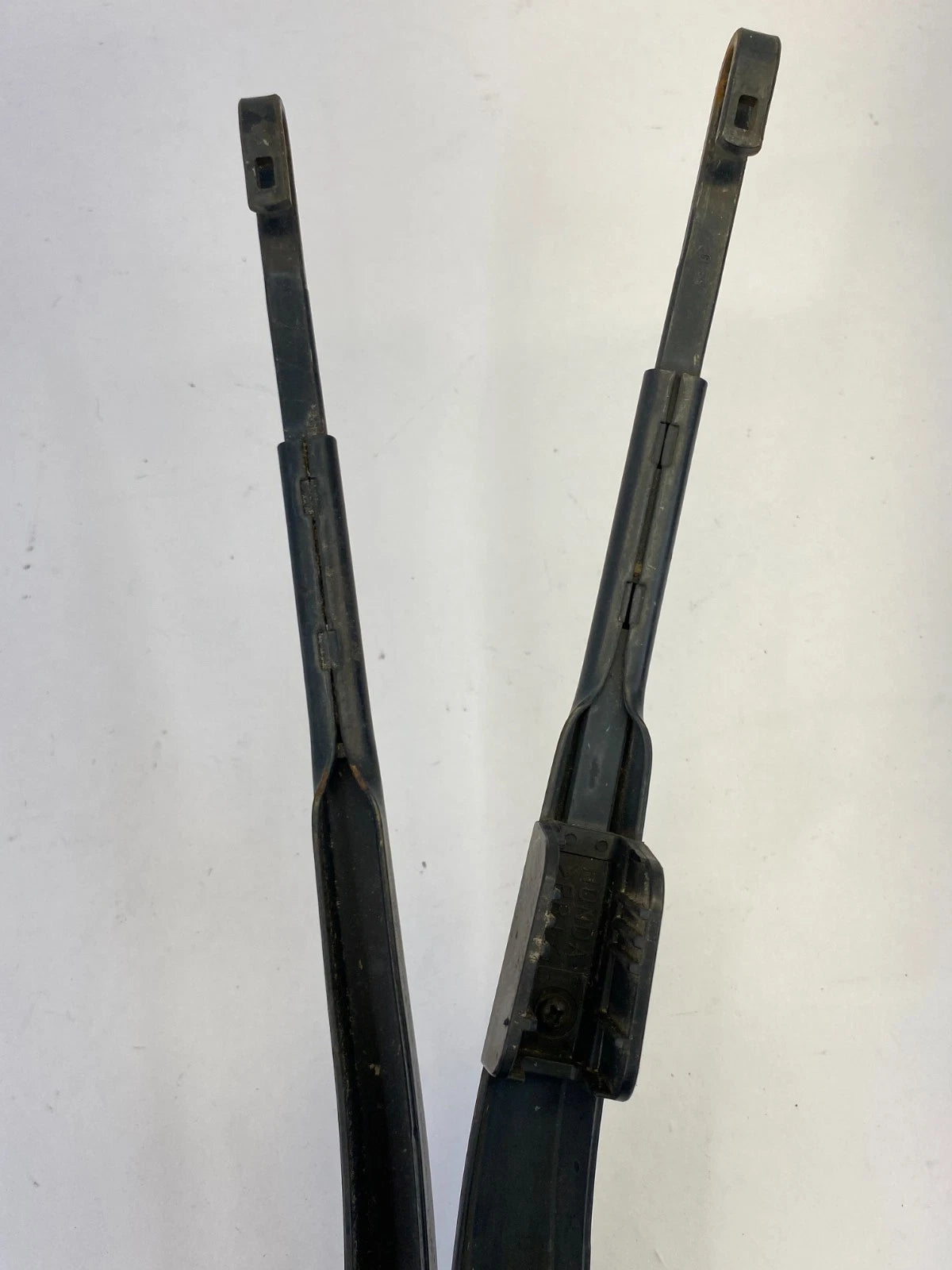 2003-2005 HONDA ACCORD COUPE FRONT WINDSHIELD LEFT & RIGHT WIPER ARM SET OEM