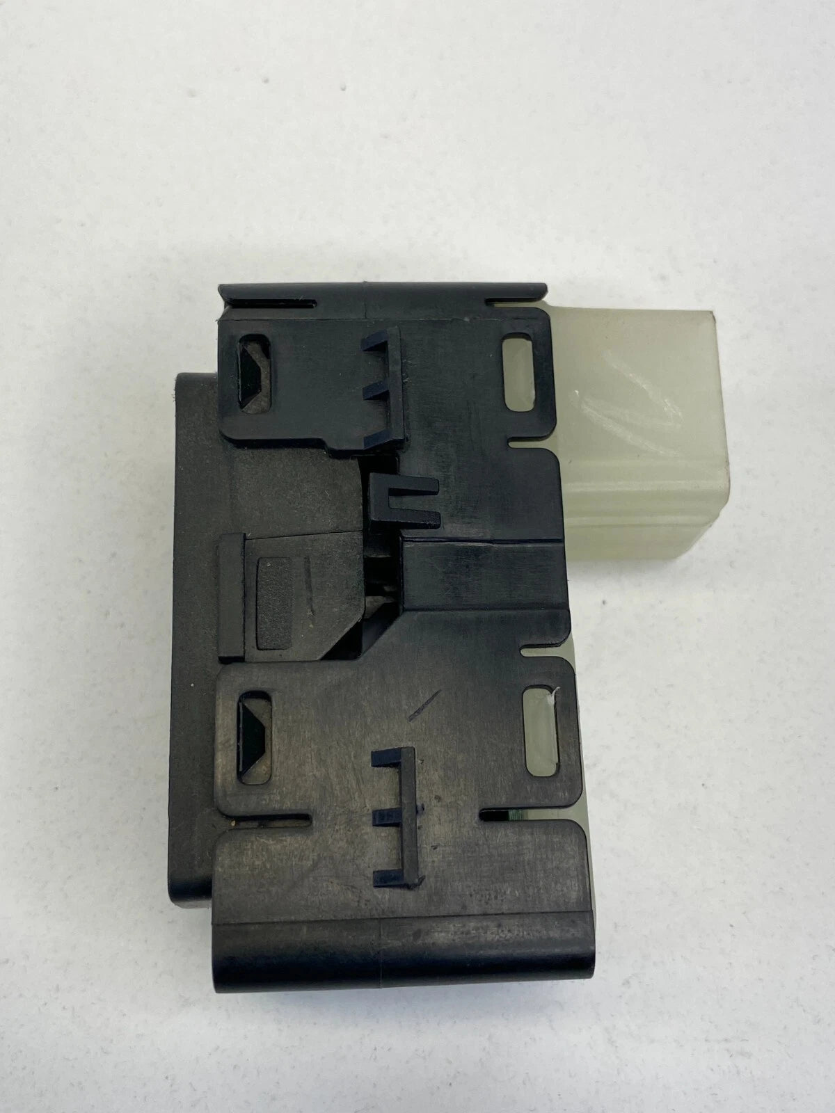 2007-2010 DODGE CHARGER REAR RIGHT SIDE DOOR WINDOW CONTROL SWITCH 4602787AA