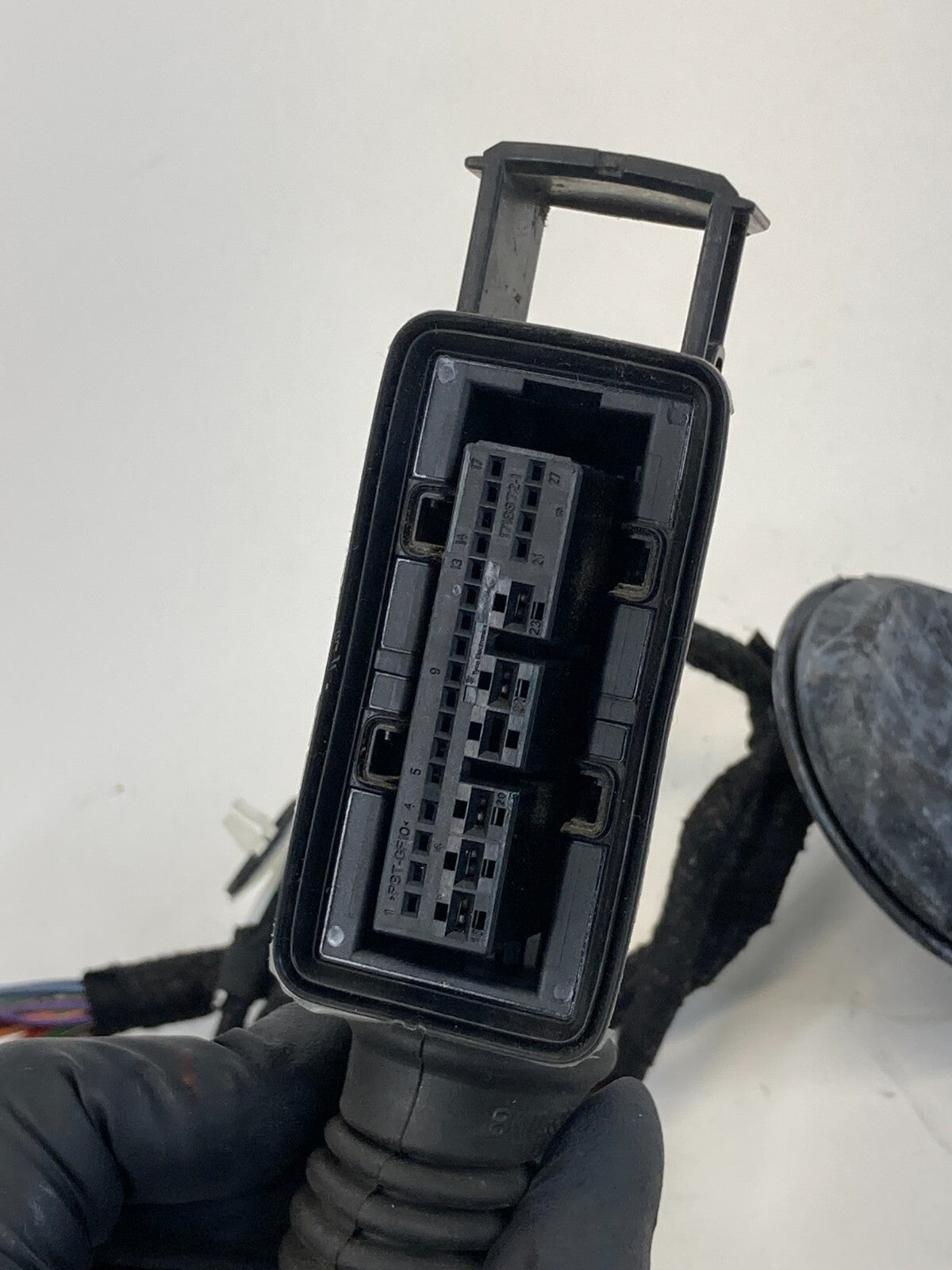 09-16 Audi A4 Quattro Sedan Front Right Door Wire Wiring Harness 8K0971030AB OEM