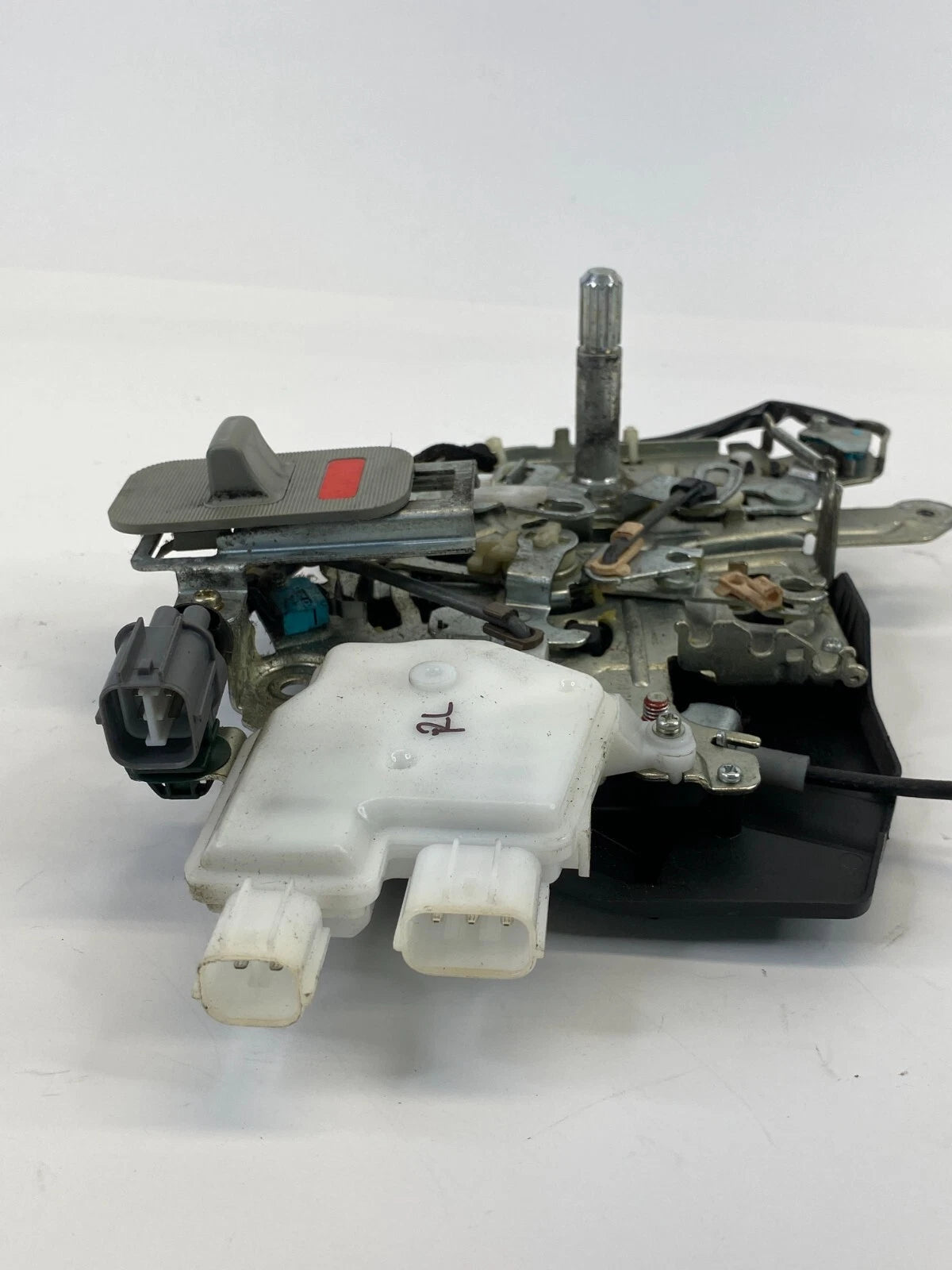 2005-2007 HONDA ODYSSEY REAR LEFT SIDE SLIDING DOOR HANDLE REMOTE ACTUATOR ASSY