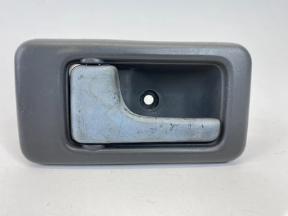 2000-2002 ISUZU TROOPER FRONT LEFT DRIVER INTERIOR DOOR HANDLE LEVER GREY OEM