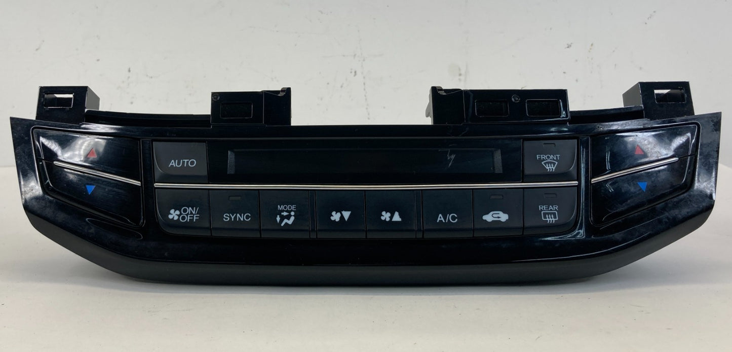 2016 2017 Honda Accord A/C Climate Control Panel Temperature Unit 79600-T2F-A711