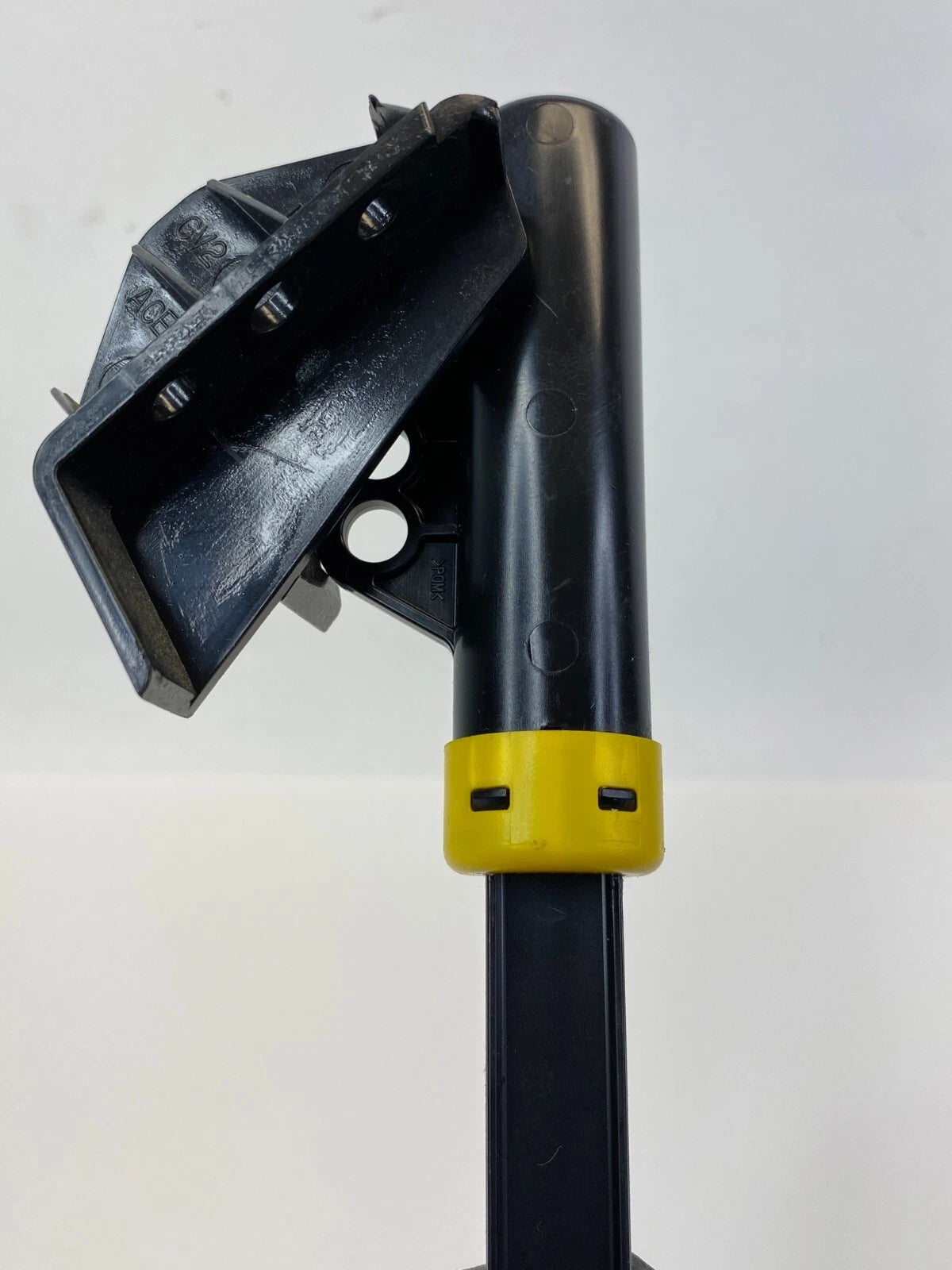 2009 2010 HYUNDAI SONATA SEDAN DASH GLOVE BOX AIR DAMPER SHOCK ABSORBER SUPPORT