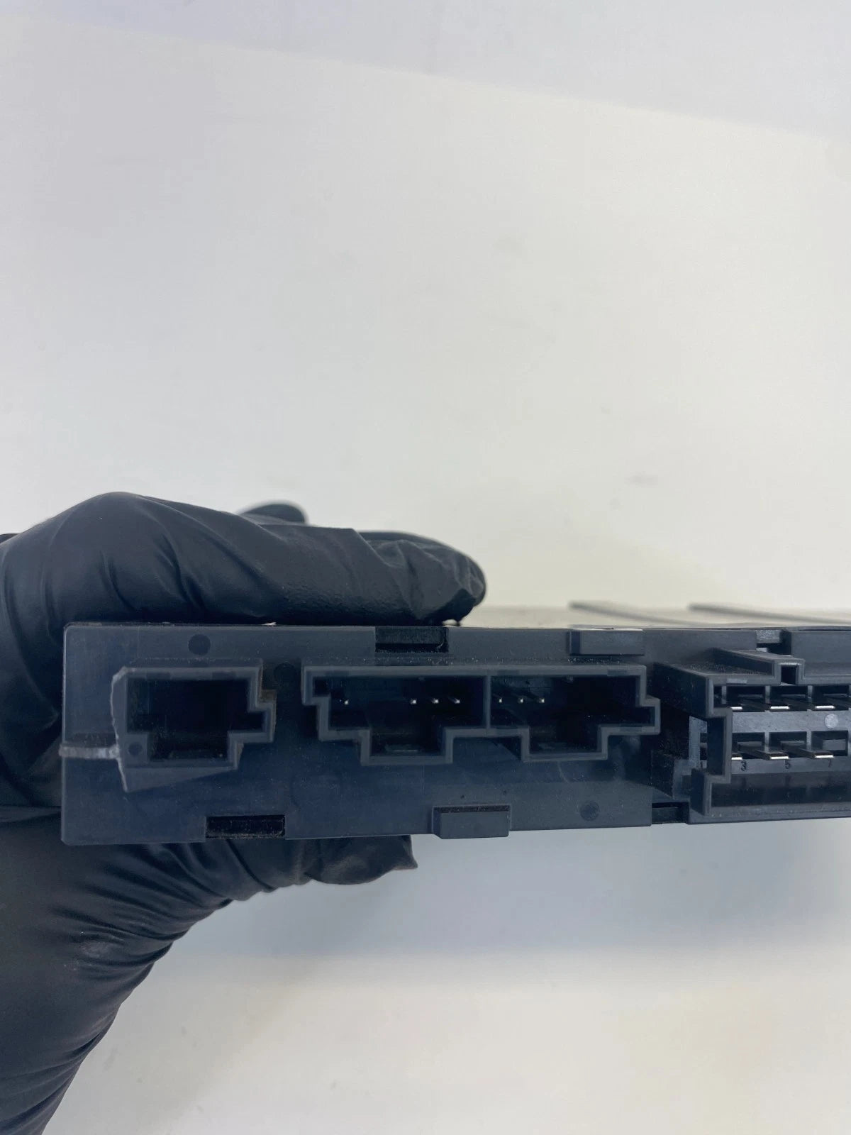 2011-2013 Dodge Durango Left Driver Side Memory Computer Control Module OEM