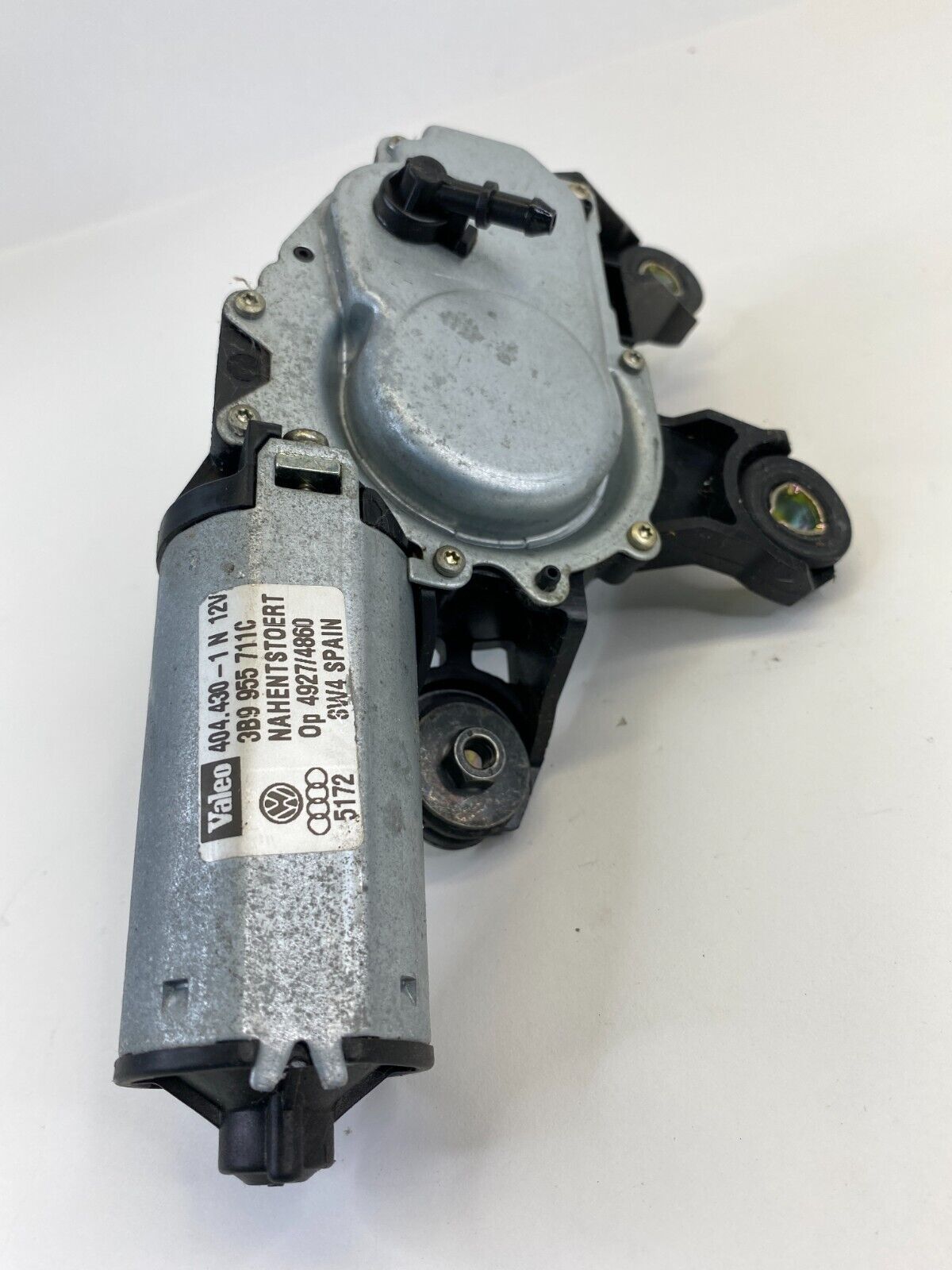 2001-2003 VW Volkswagen Passat Wagon Rear Windshield Wiper Motor 3B9955711C OEM