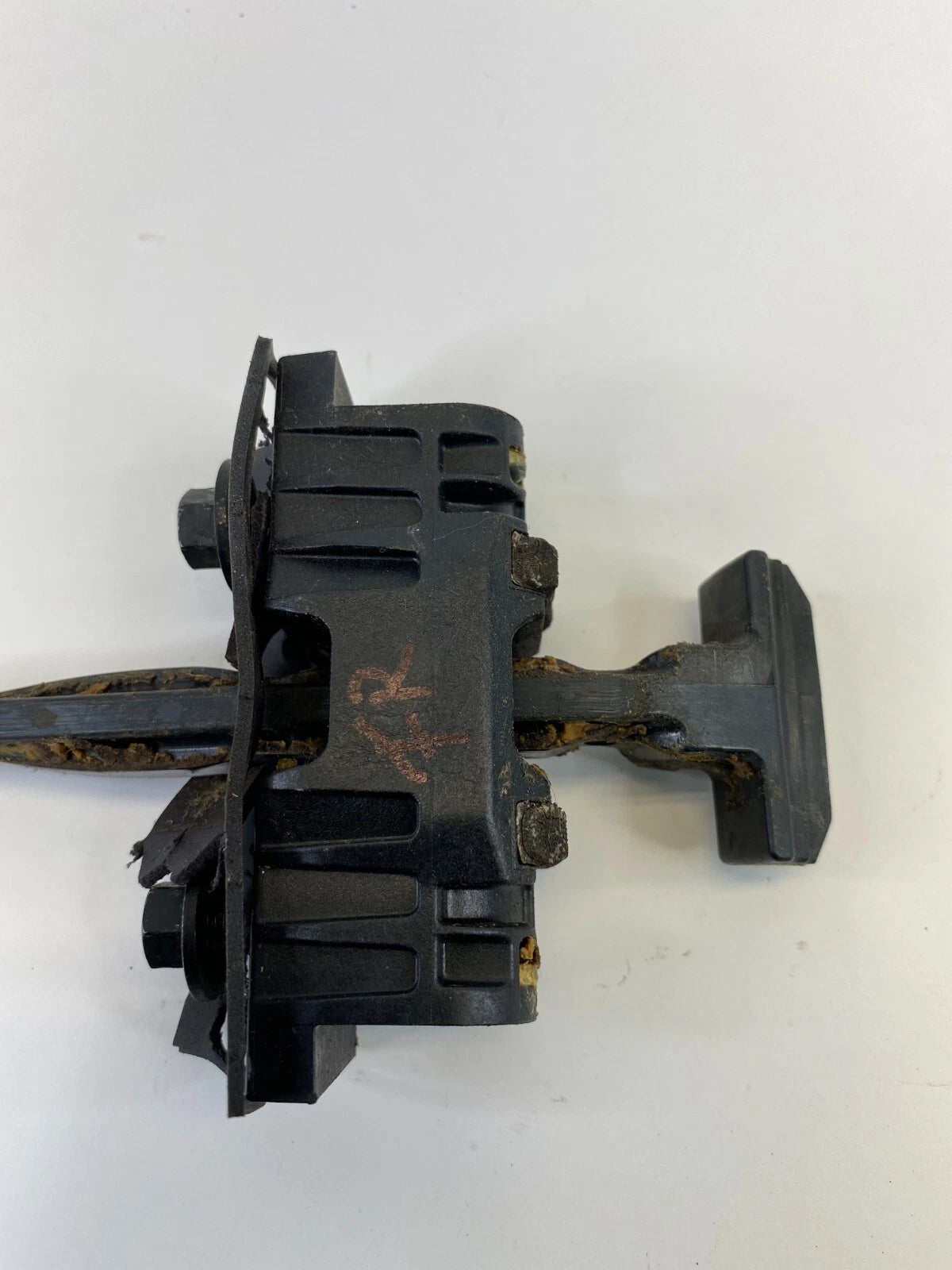 2010-2017 CHEVROLET EQUINOX FRONT RIGHT SIDE DOOR CHECK STRAP STOP DETENT OEM