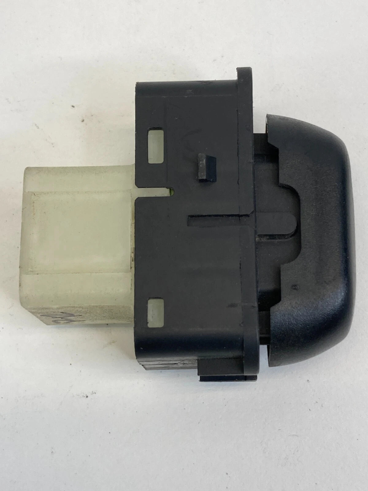 2001-2007 FORD ESCAPE REAR RIGHT PASSENGER WINDOW BUTTON SWITCH CONTROL OEM