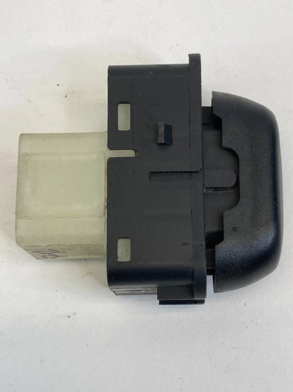 2001-2007 FORD ESCAPE REAR RIGHT PASSENGER WINDOW BUTTON SWITCH CONTROL OEM