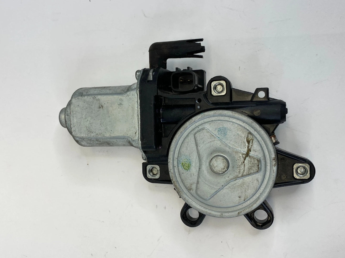 2007 08 09 10 11 2012 NISSAN VERSA REAR RIGHT SIDE DOOR WINDOW MOTOR 82730-AX00A