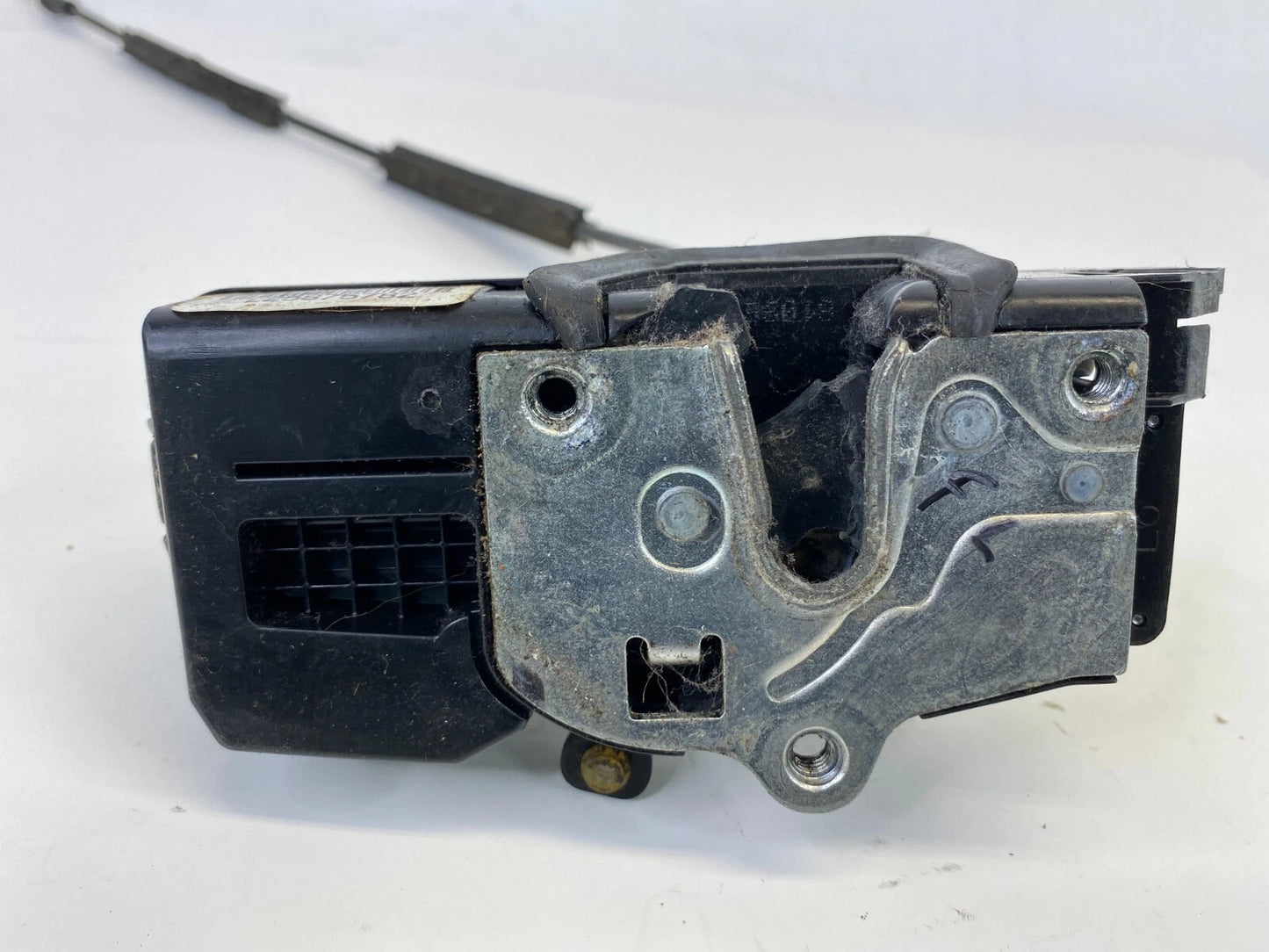 2008-2010 SATURN VUE FRONT LEFT FR LH SIDE DOOR LOCK LATCH ACTUATOR 25875782 OEM