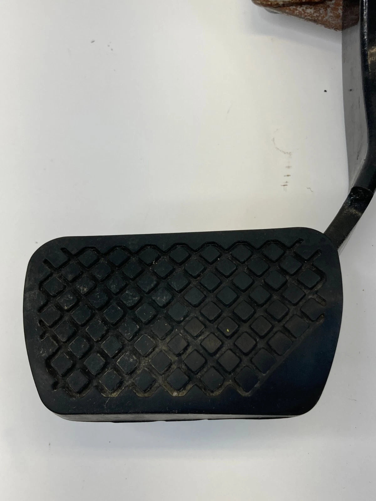 2010-2017 CHEVROLET EQUINOX BRAKE FOOT STOP PEDAL ASSEMBLY WITH SENSOR MOUNT OEM