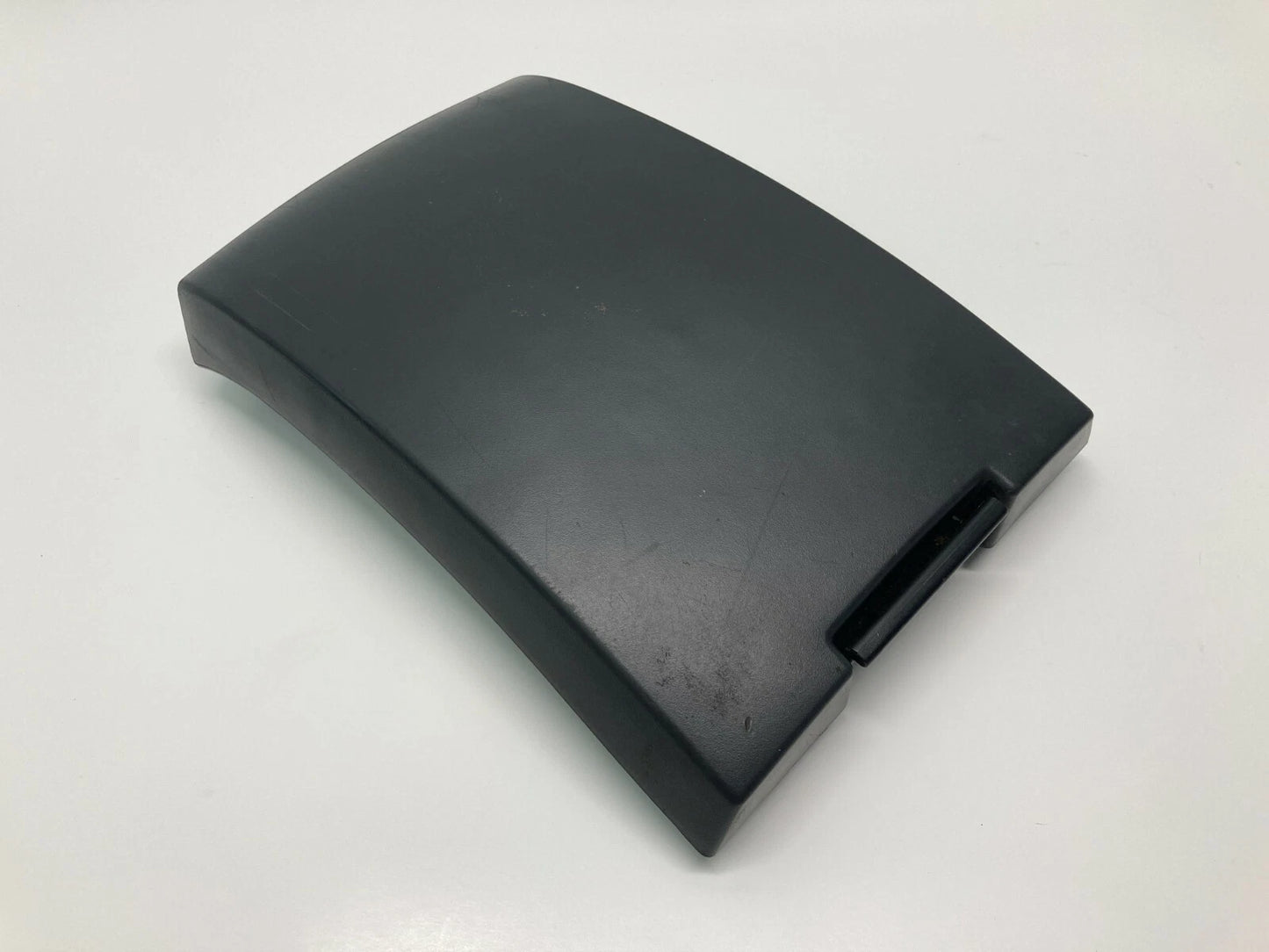 2004-2006 CHRYSLER PACIFICA CENTER CONSOLE LID ARMREST ARM REST TOP COVER OEM