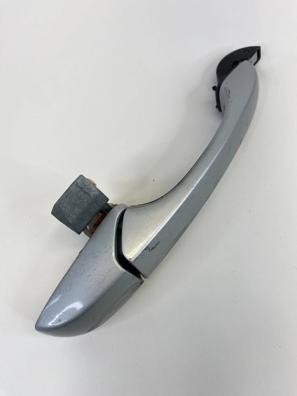 07-17 JEEP PATRIOT FRONT RIGHT PASSENGER EXTERIOR OUTER DOOR HANDLE SILVER OEM