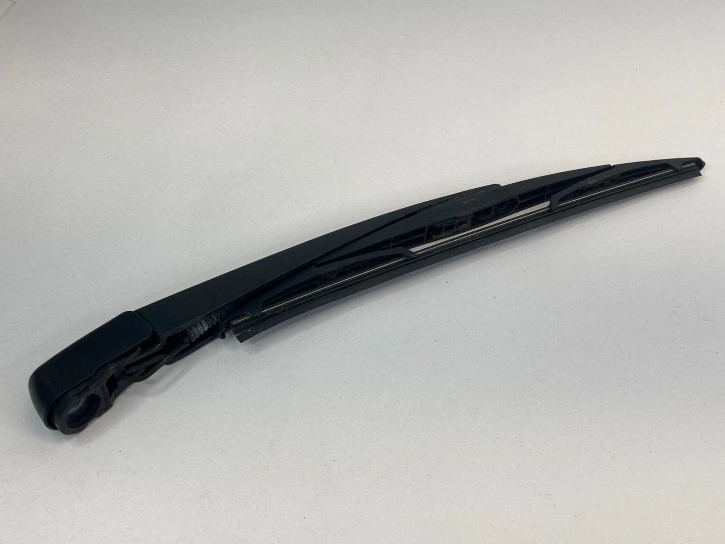 2007-2013 07-13 MITSUBISHI OUTLANDER REAR TAILGATE WINDOW WIPER ARM BLADE OEM