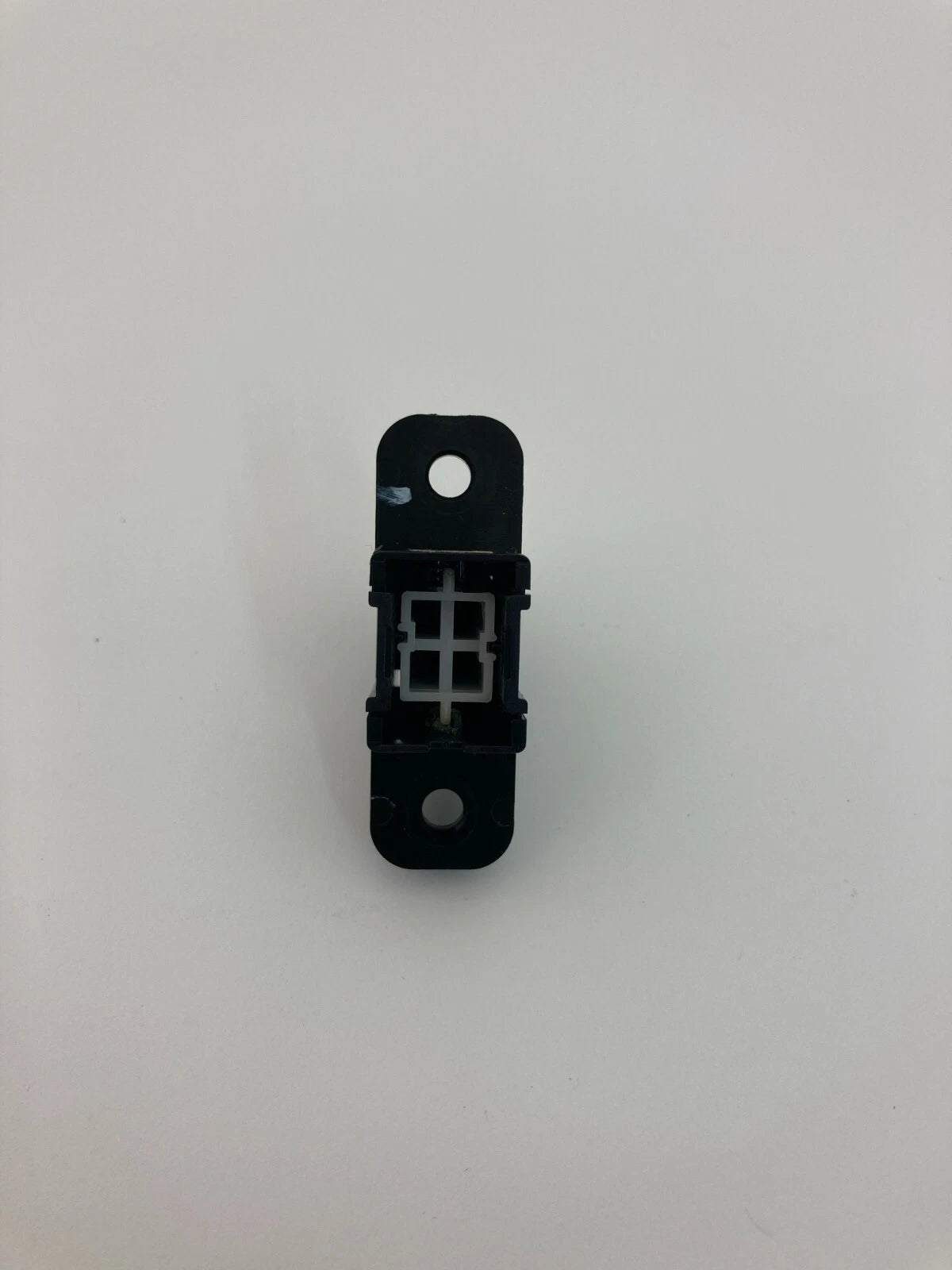2006 2007 2008 KIA OPTIMA TRIP CONTROL SWITCH BUTTON ASSEMBLY OEM