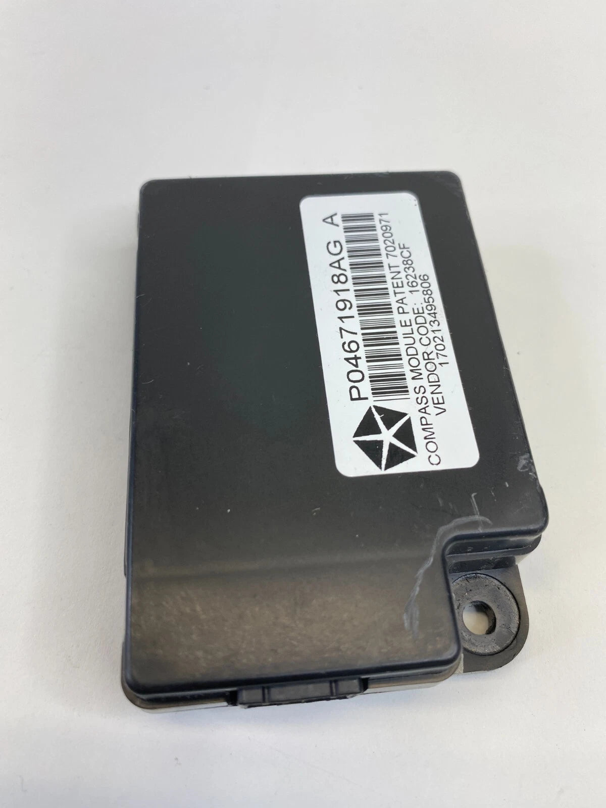 2011-2014 DODGE AVENGER 2.4L COMPASS & TEMPERATURE CONTROL MODULE P04671918AG