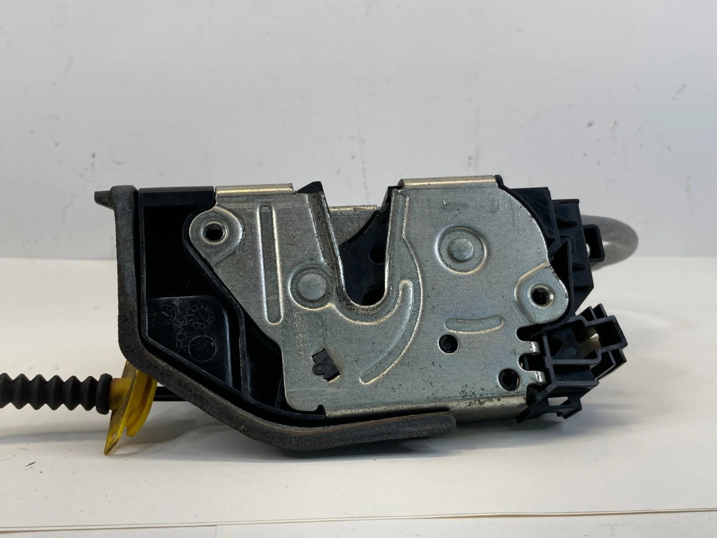 2004-2007 BMW 525I FRONT LEFT DRIVER SIDE DOOR LOCK LATCH ACTUATOR OEM 7167071