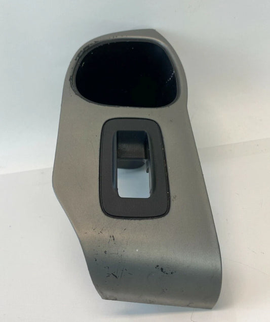 03-05 HONDA PILOT REAR RIGHT WINDOW SWITCH BEZEL PANEL TRIM OEM 83710S9VAA010M