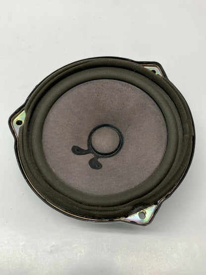 2003-2005 KIA RIO FRONT RIGHT PASSENGER SIDE DOOR AUDIO SPEAKER 96330-FD000 OEM