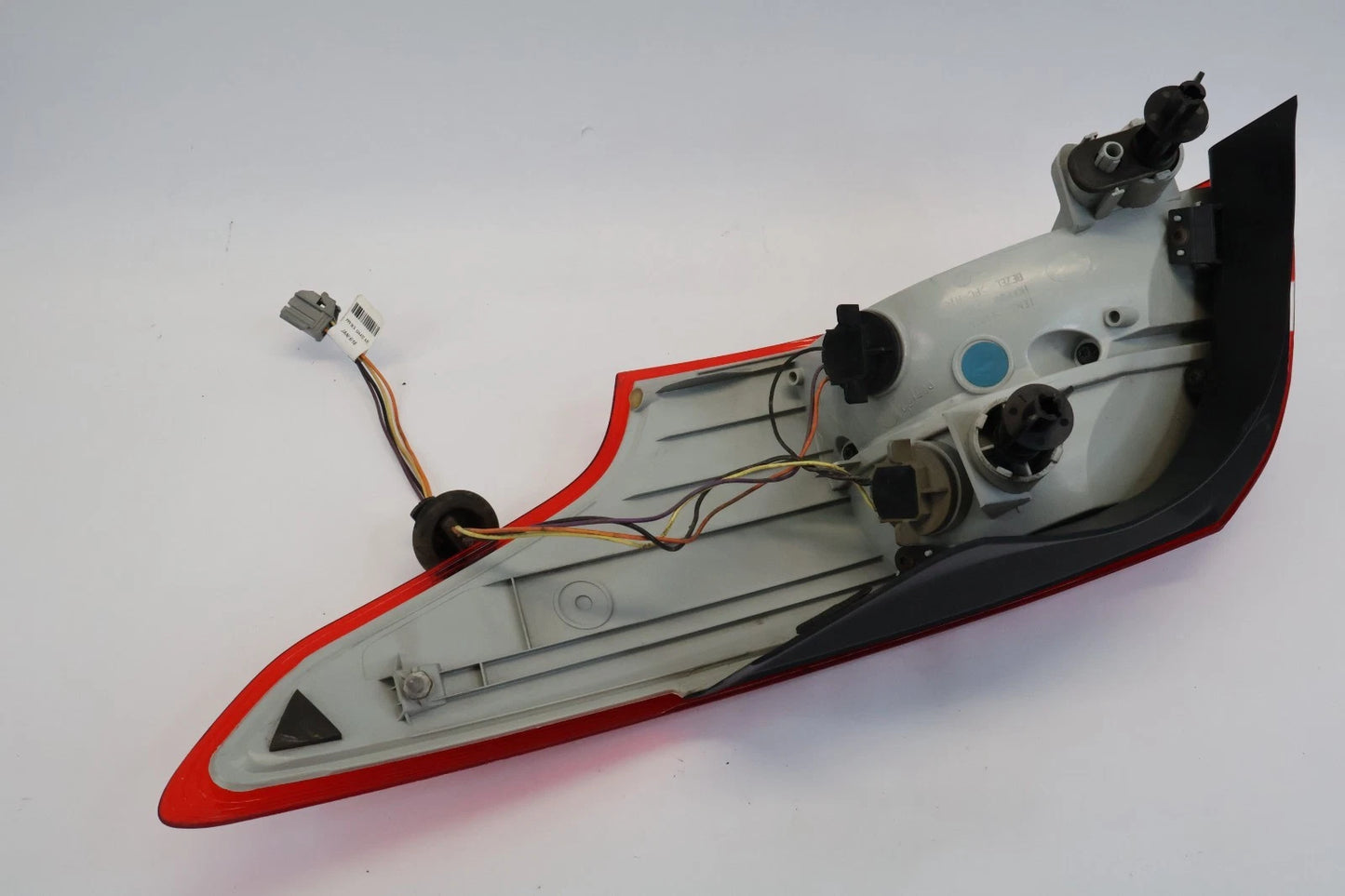 15-18 FORD FOCUS SEDAN REAR LEFT OUTER TAILLIGHT TAIL LAMP UNIT F1EB-13405-F OEM