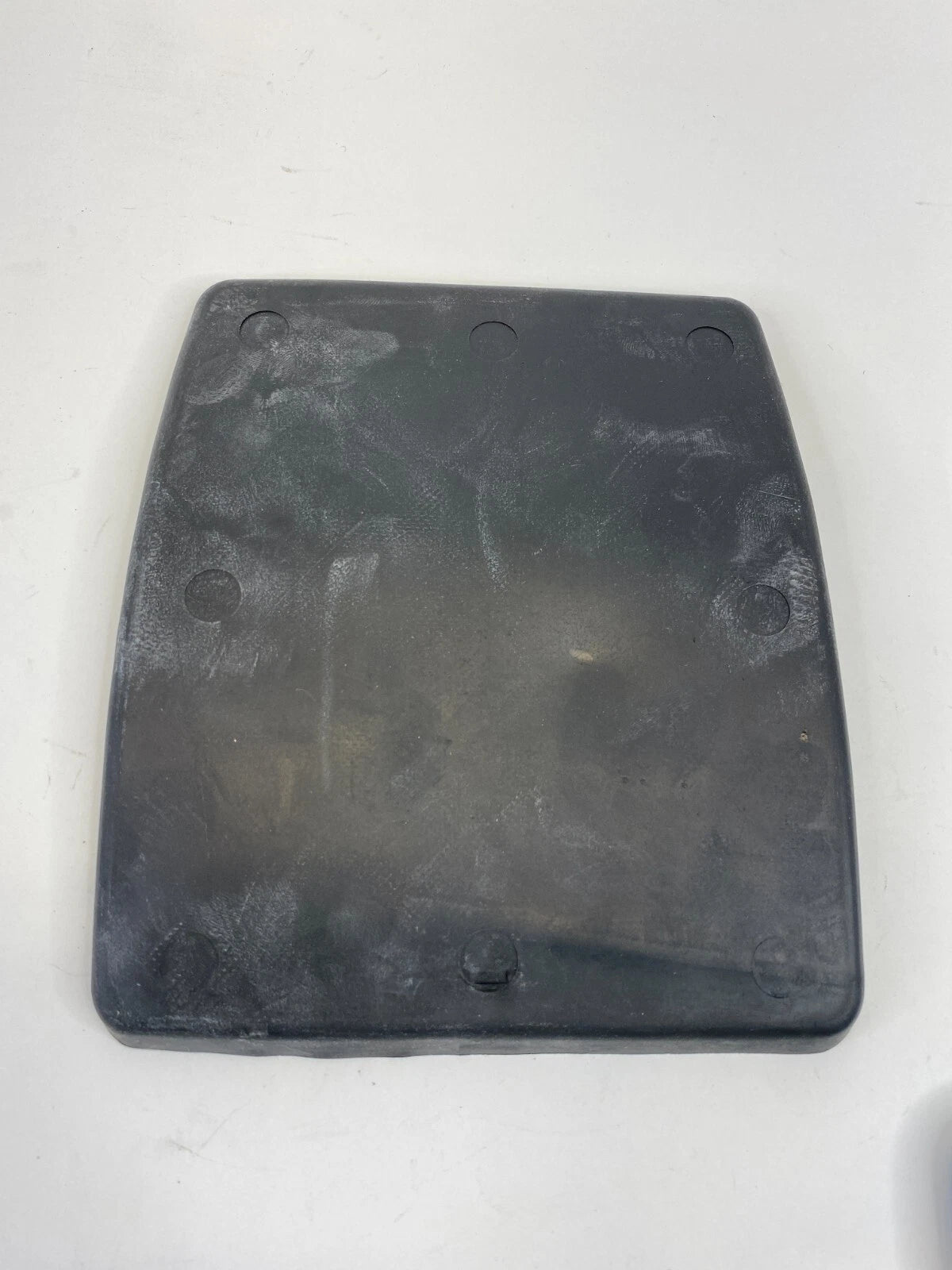 2003-2006 KIA SORENTO CENTER CONSOLE STORAGE COMPARTMENT RUBBER LINER MAT OEM