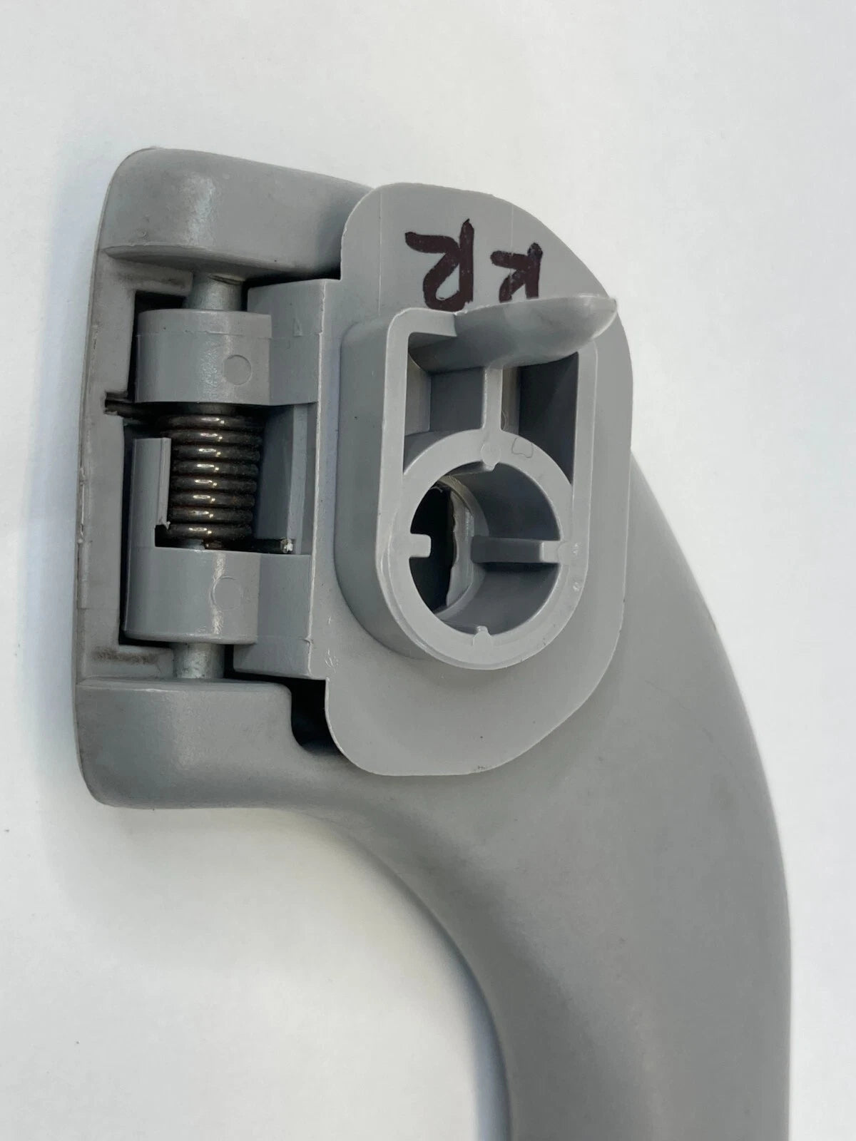 2004-2012 MITSUBISHI GALANT REAR RIGHT SIDE ROOF PANEL GRAP GRIP ASSIST HANDLE