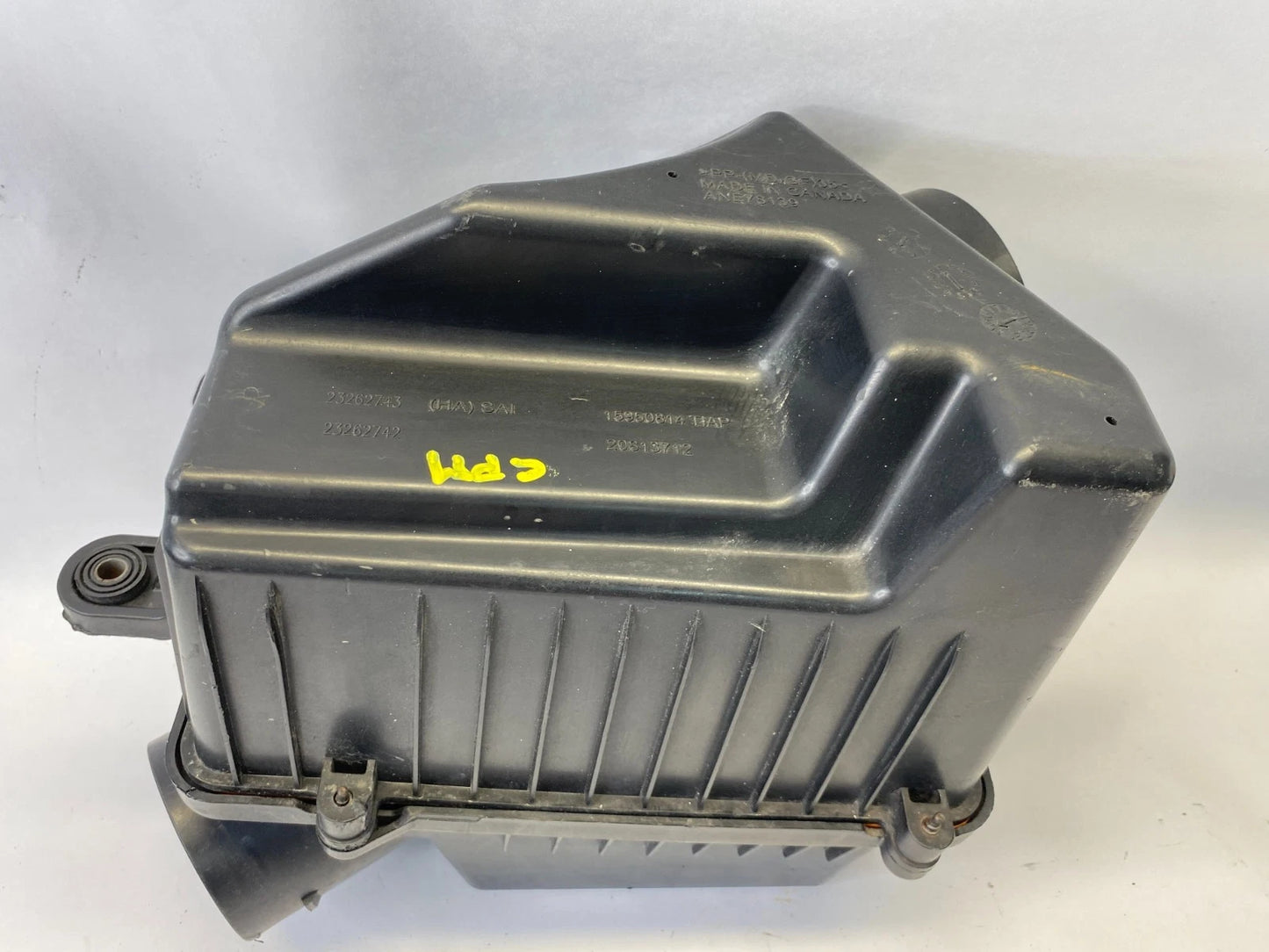 2012-2017 CHEVROLET EQUINOX 2.4L INTAKE AIR FILTER CLEANER BOX HOUSING 23262742