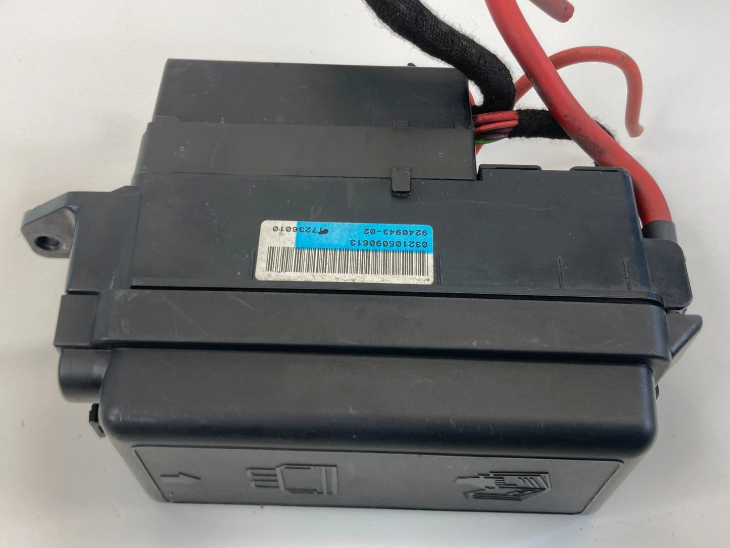 2012 2013 2014 2015 Mini Cooper 1.6L Engine Bay Fuse Box 17236010 OEM