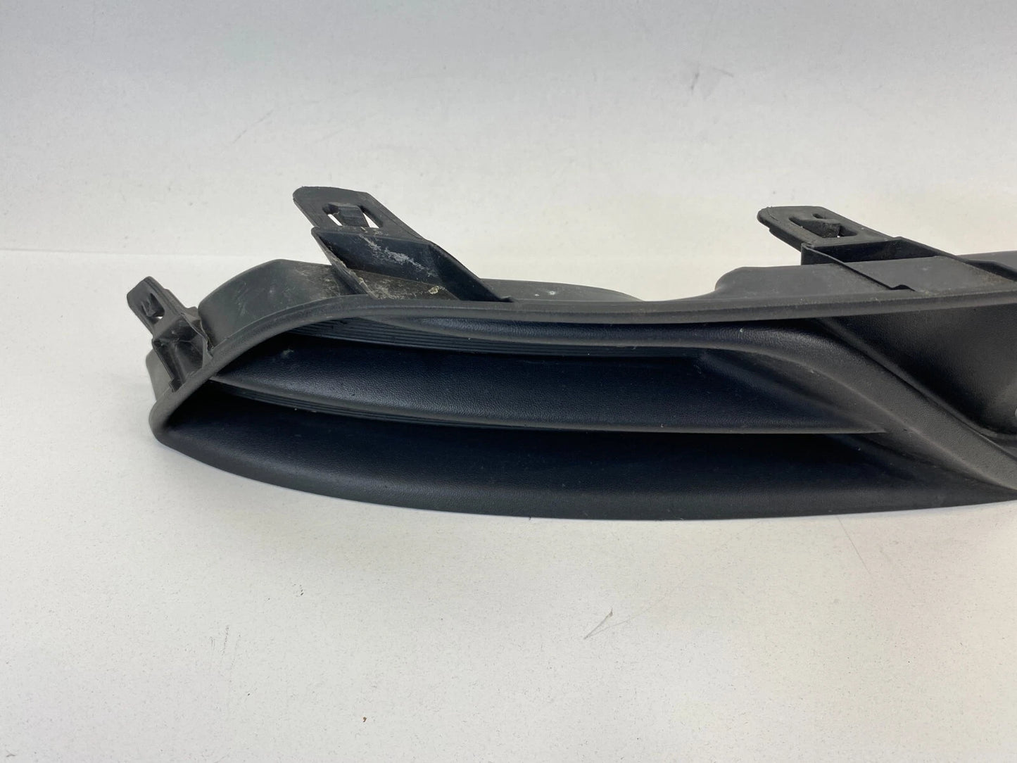 13-15 NISSAN SENTRA FRONT RIGHT SIDE FOG LIGHT LAMP BEZEL COVER TRIM 62256-3SH0A