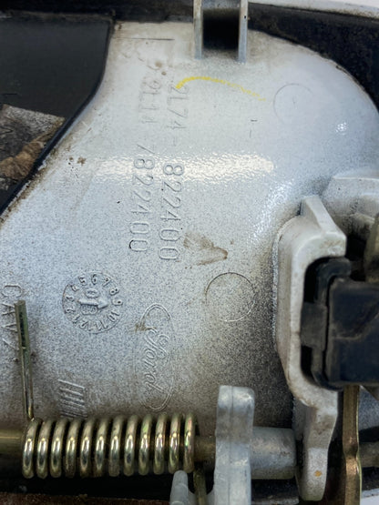 2003 2004 Lincoln Navigator Front Right Passenger Side Exterior Door Handle