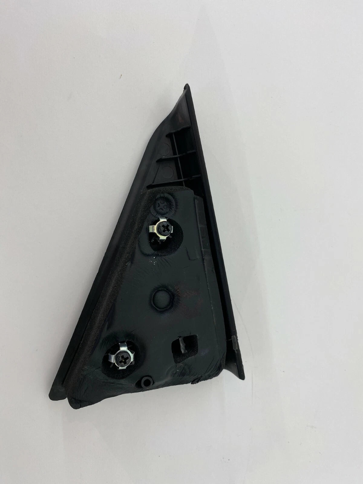 06-11 Hyundai Azera Rear Right Inner Door Delta Corner Cover Trim 83920-3L000