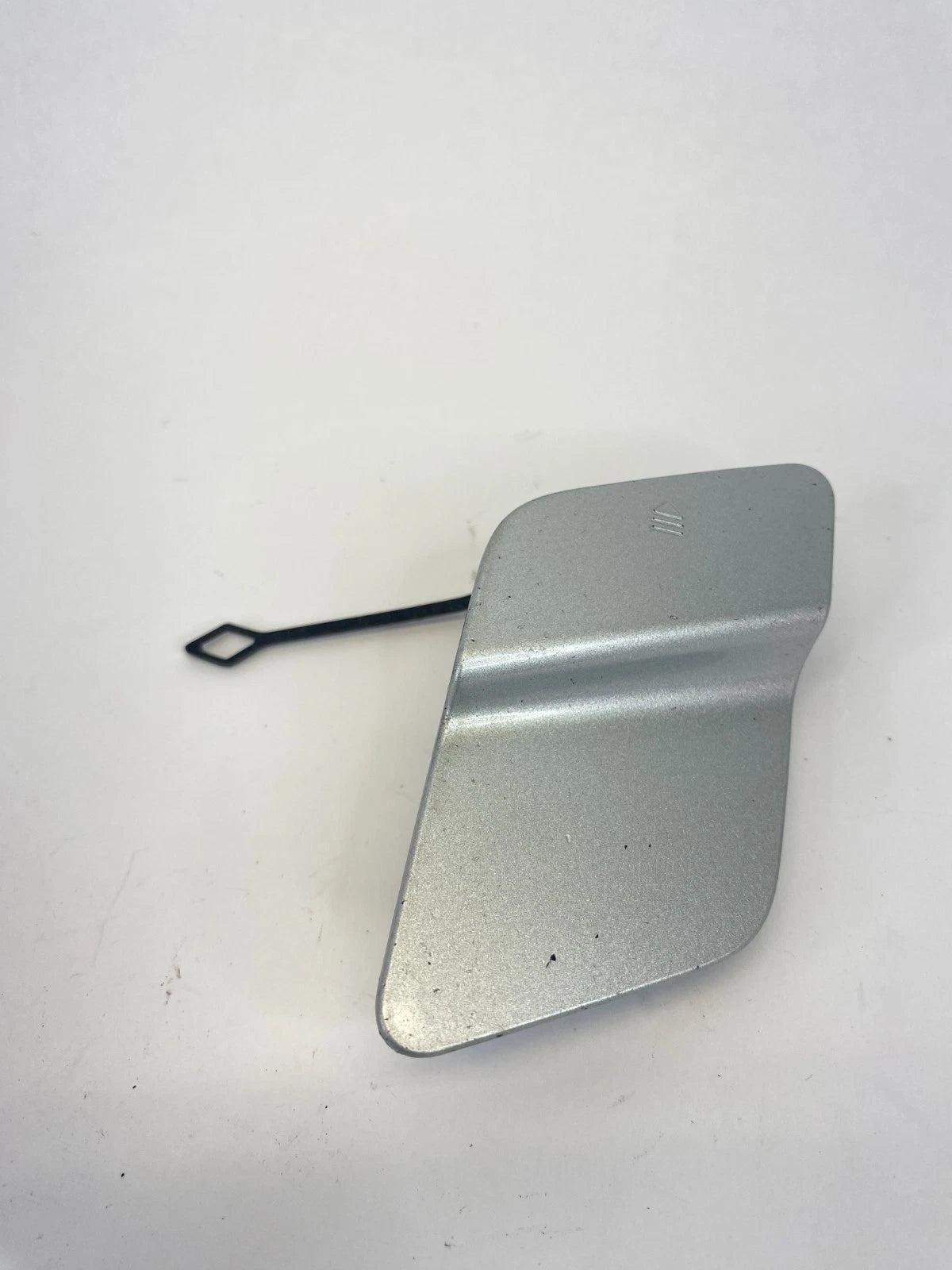 2010-2012 MERCEDES-BENZ GLK350 FRONT BUMPER TOW HOOK COVER CAP OEM A2048850224