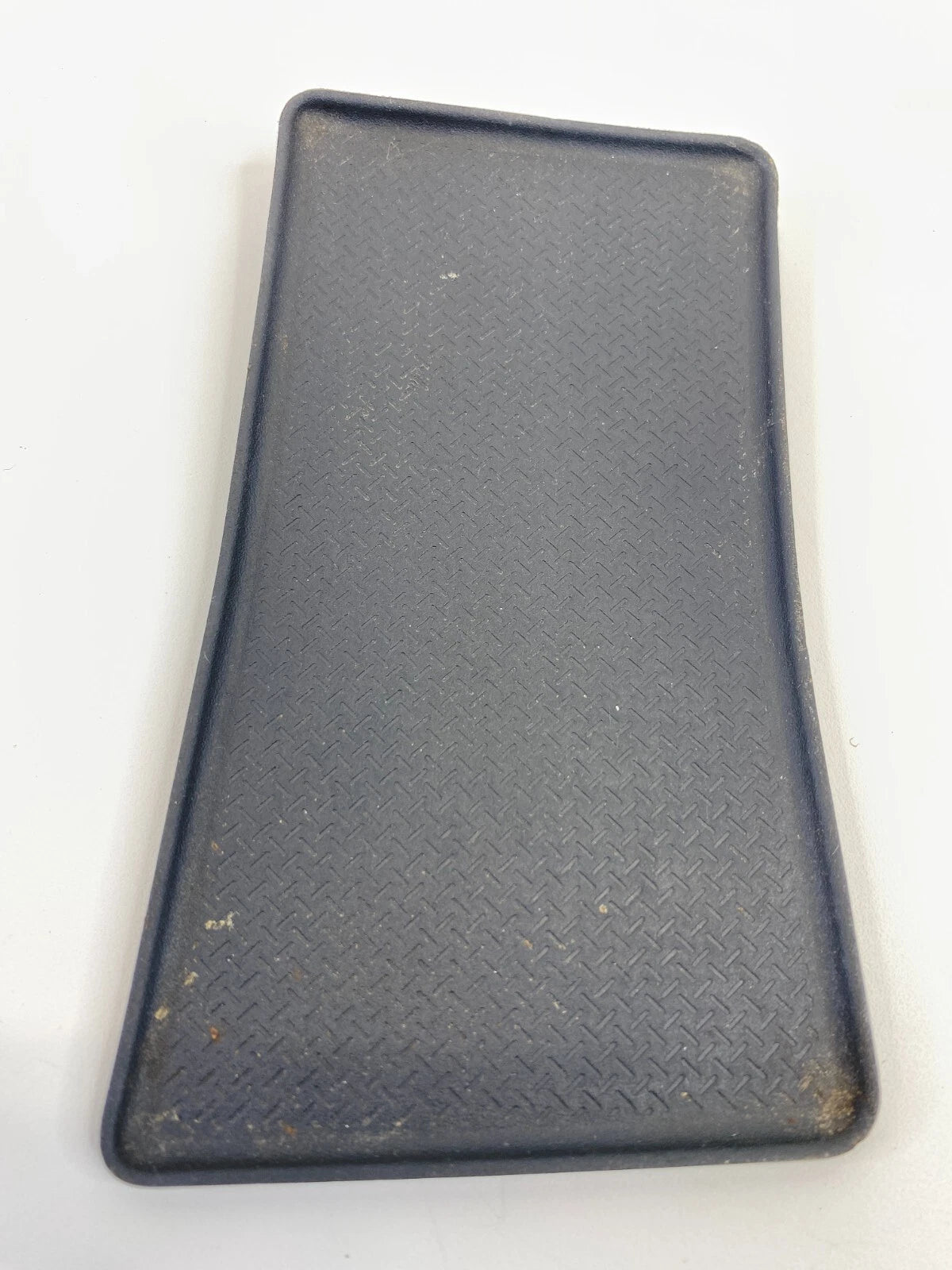 2007 2008 2009 HYUNDAI SANTA FE CENTER CONSOLE INSERT MAT RUBBER 84692-2B002 OEM