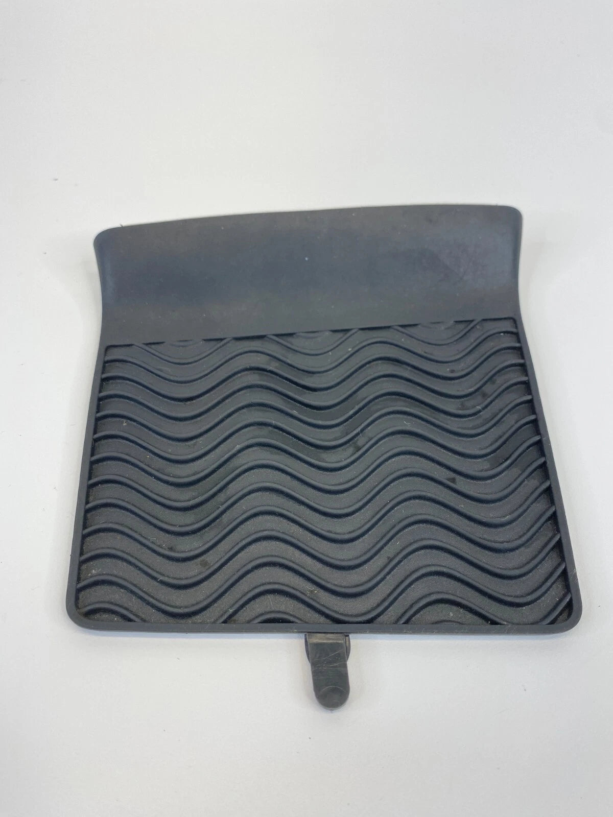 04-11 SAAB 9-3 93 SEDAN DASH CONSOLE ASH TRAY MAT RUBBER INSERT LINER 12802541