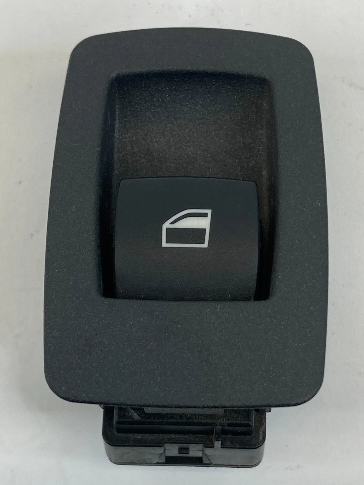 2004-2010 BMW X3 REAR LEFT BACK DOOR POWER WINDOW CONTROL SWITCH 15939860 OEM