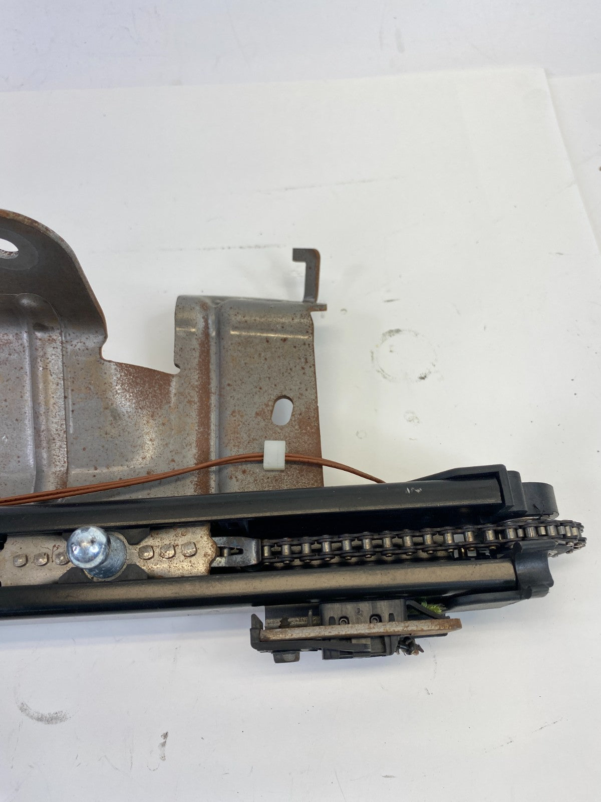 2008-2013 Chrysler Town & Country Rear Power Liftgate Pull Down Motor 16915741